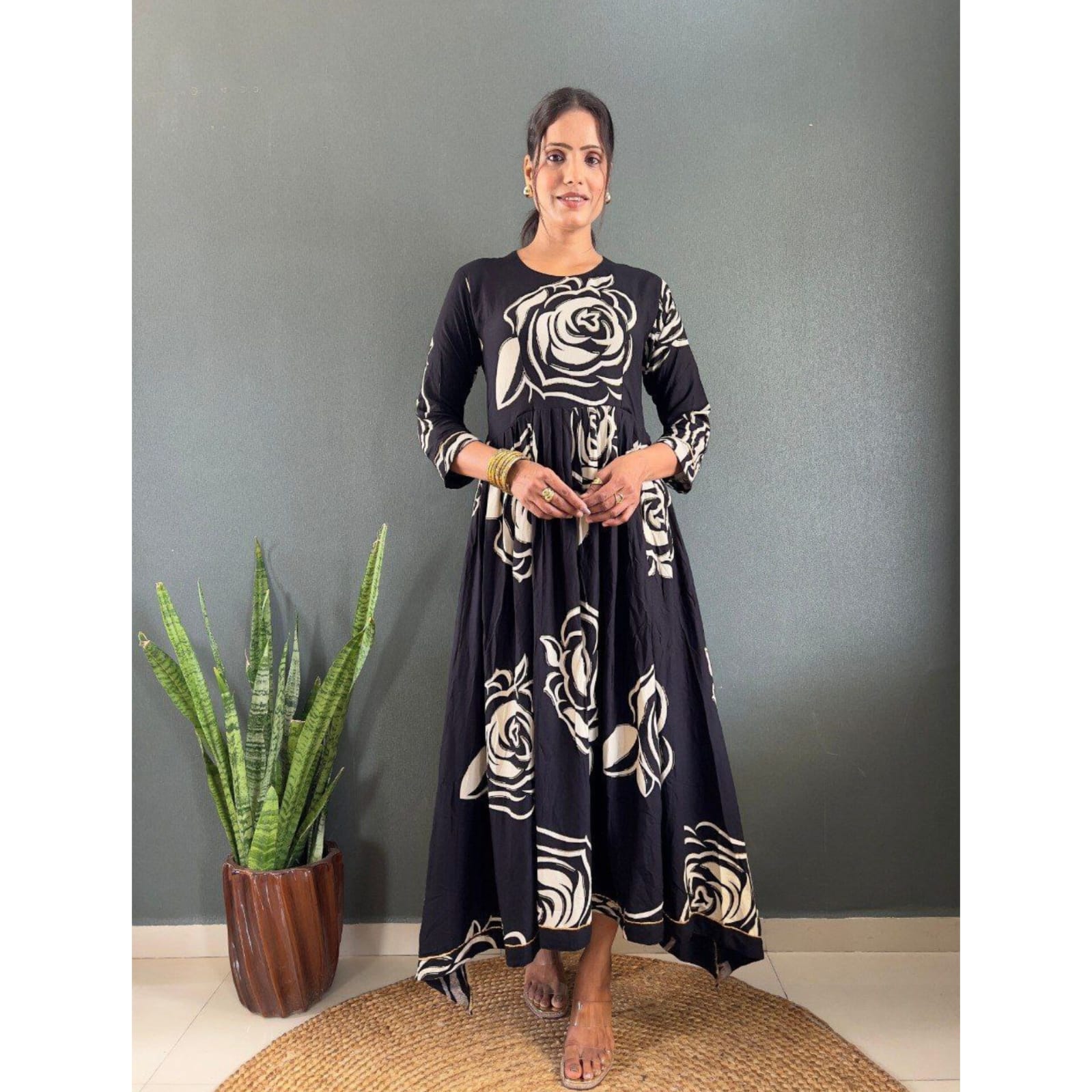 green emerald velvet dress Amazon.com: JVSP FASHION Purple Women Embroidered Kurta set with Dupatta in  Rayon fabric Indian Tunic Dress Ethnic Wear Collection For Women & Girls  (S) : Clothing, Shoes & Jewelry