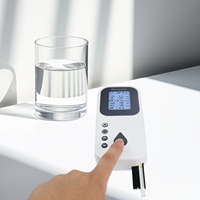 Kit de test d'eau numérique professionnel 7 en 1 Analyseur d'eau de piscine et de spa photoélectrique intelligent pour pH, chlore, dureté, alcalinité