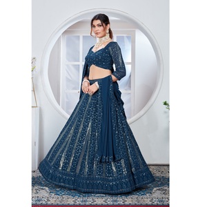 Diseñador de calidad de exportación Fox Georgette Lehenga Choli Set con trabajo pesado Dupatta Ideal para Festival nupcial disponible para la venta - Product Image 1