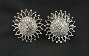 ชุดต่างหูพร้อมต่างหูชุบเงินสำหรับผู้หญิงที่สวมใส่โดยผู้ส่งออกอินเดีย - Product Image 3