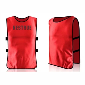 Chaleco de fútbol Reversible más vendido, Baberos de entrenamiento de precio barato, diseños personalizados, ligero, transpirable, de secado rápido, malla 100% transpirable - Product Image 1