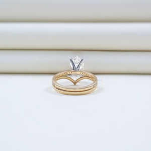 แหวนหมั้นเพชรแบบโค้งสำหรับผู้หญิงแหวนทองหรูหราทำโลโก้ของคุณเอง - Product Image 3