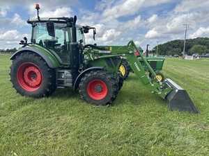 Tractor Agrícola Usado de Alta Calidad Fendt 208 V Vario 90HP 2WD con Motor Robin 2001-4000 Horas Componentes Centrales de Ruedas - Product Image 4