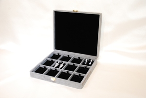 Yongda, caja de pendientes de terciopelo para almacenamiento de joyas rectangulares de 243x213x50mm para el Día de San Valentín - Product Image 2