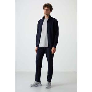 Conjunto Deportivo Informal para Hombre Troy-85196, Corte Estándar y Transpirable, Diseño Índigo - Product Image 4