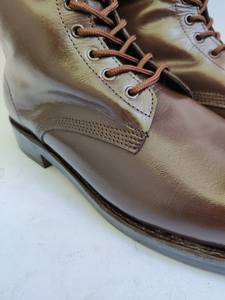 Botas Largas de Cuero Marrón con Ojales y Ganchos Metálicos - Product Image 5