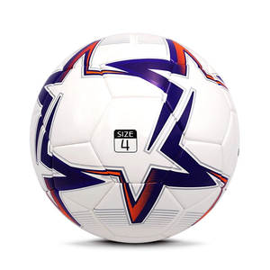 Ballon de football de qualité supérieure, léger, en PU, taille 5, logo personnalisé, durable, pour matchs en intérieur/extérieur, compétition, fabriqué au Pakistan - Product Image 2