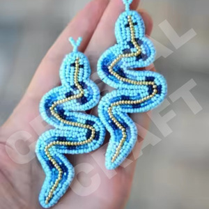 Boucles d'oreilles en perles drapeau étoile USA vintage pour femmes patriotique orange blanc bleu pour mariages ou jours commémoratifs - Product Image 2