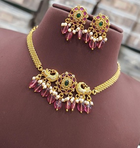 ชุดเครื่องประดับโชคเกอร์ชุบทองพร้อมต่างหูชุดคลาสสิกสำหรับผู้หญิงคอลเลกชันงานแต่งงานดีไซน์สวย - Product Image 3