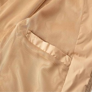 Logo personnalisé Vestes coupe-vent pour hommes Imperméable Tissu aquatique Veste de pluie durable Imperméable pour hommes fabriqué par Vêtements de sport - Product Image 6