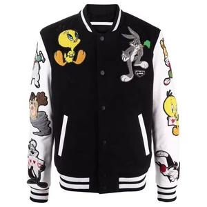 Veste universitaire en toile de laine fine personnalisée OEM pour hommes col montant réversible manches en cuir Logo animal de dessin animé Chenille hiver rapide - Product Image 1