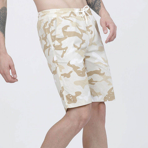 Pantalones cortos de algodón personalizados de diferentes colores al mejor precio para hombre, pantalones cortos de hombre con panel de color sólido - Product Image 3