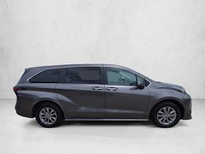 Best Selling 2022 T-o-y-o-t-a Si-en-na XLE FWD 8-<b>Passenger</b> Automatic - Product Image 2