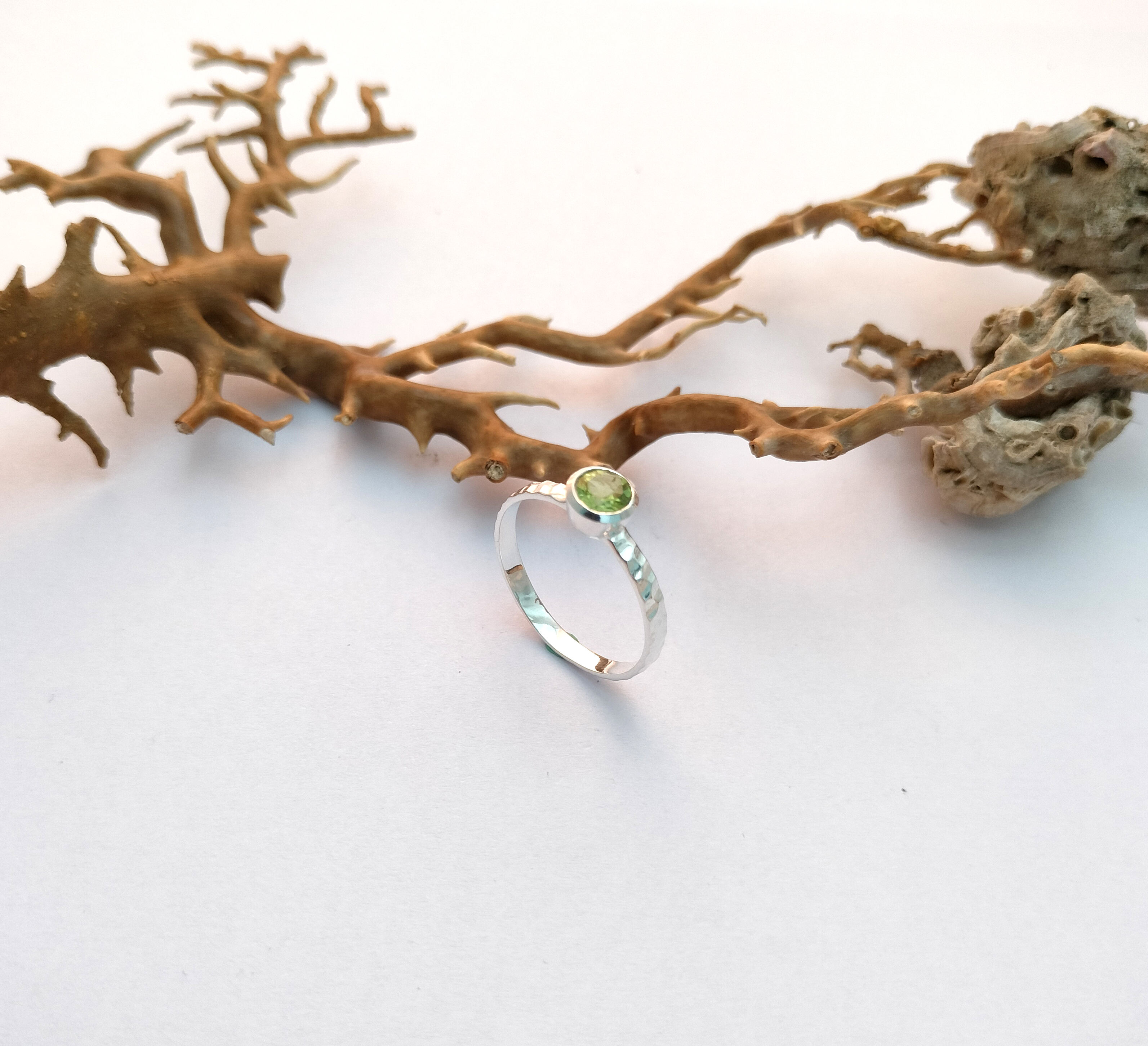 สีเขียว