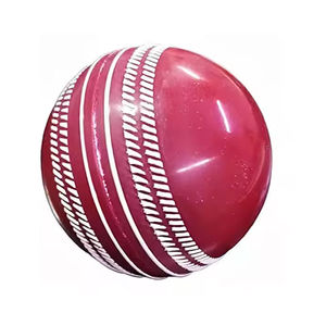 Pelota de Cricket de Cuero Rojo de Alta Calidad, Precio de Fábrica al por Mayor, 4 Piezas, Hecha a Mano, con Logotipo Personalizado - Product Image 3