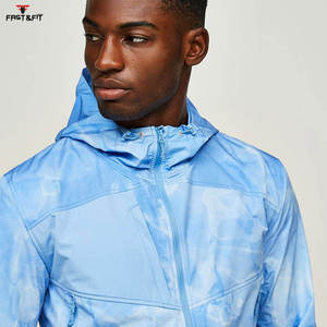 Chaqueta cortavientos de tela impermeable con capucha y sublimación para hombre de diseño personalizado hecho en fábrica a la venta - Product Image 6