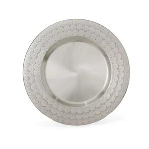 Ensemble d'assiettes de chargeur gaufrées marron design avec finition antique pour une table à manger élégante et une table de fête - Product Image 5