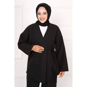 Ensemble 2 pièces pour femme en noir avec poche détaillée sur le côté - Product Image 2