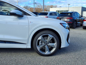 Audi Q4 e-tron Sportback Premium Plus 2025 d'occasion avec navigation & SUV AWD conduite à gauche avec conduite à droite Ventes de véhicules LHD/RHD - Product Image 5
