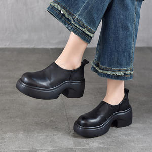 Bottines Chelsea élastiques pour femme, style pull-on, en tricot extensible, pour un ajustement parfait, décontractées et tendance - Product Image 1