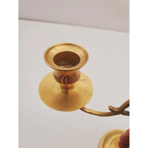 Candélabres en laiton de table couleur or Design de luxe Pots à bougies uniques Excellente qualité Candélabres de taille et de forme personnalisées - Product Image 5