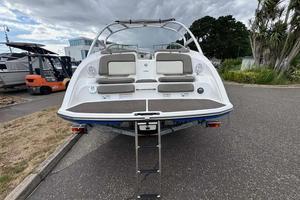 Bateau de pêche et de travail YamahaBoats 242 Limited S 7m de luxe, avec moteur hors-bord, jet drive, durable, marin + remorque, 2011 - Product Image 3