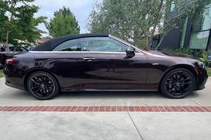 2021 E53 Cabriolet 429-hp Turbo 6 Cilindros Euro VI 5 Plazas Altamente Equipado Rojo Rubelita Metálico Sin Modificar - Product Image 3