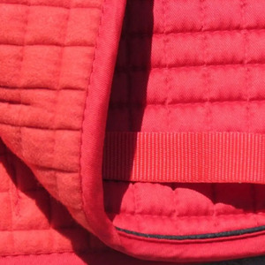 Tapis de selle en fibre de bambou écologique, antibactérien, rafraîchissant et respirant, avec mousse haute densité pour le confort du cheval - Product Image 2