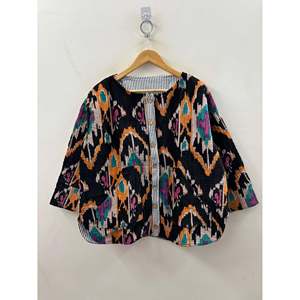 Chaqueta Acolchada de Algodón con Estampado Ikat Otoñal, Colección Noir Ikat - Product Image 1