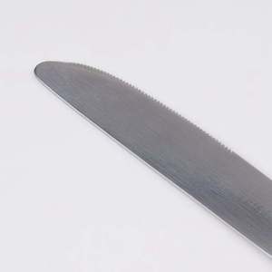 Couteau à beurre plaqué argent Design raffiné pour vos moments à manger Couteau à beurre en argent poli: élevez votre repas avec classe - Product Image 6