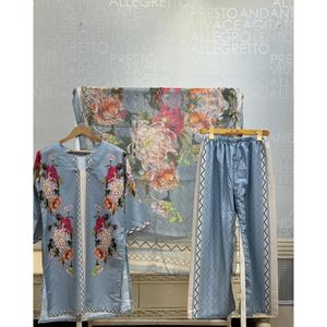 FUSION LAWN 3 PCS SATIN SATIN Top informal de satén con mangas tres cuartos SL00250 - Product Image 1