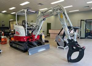 Mini-excavatrice Takeuchi TB320 d'origine à vendre, 2,7T, excavatrice compacte, livraison rapide, prix de gros d'usine 2,5T - Product Image 4