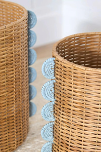 Juego de 2 cestas de mimbre festoneadas hechas a mano, bonitas cestas de ratán, decoración del hogar hecha a mano de Vietnam - Product Image 6