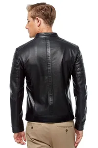 Chaqueta de cuero suave y transpirable de piel de cordero auténtica para motocicleta negra perforada ajustada para hombre - Product Image 2