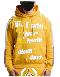 Chándal duradero con estampado en relieve que ofrece un diseño texturizado en relieve y una tela interior suave, perfecto para el uso diario en la calle. - Product Image 2