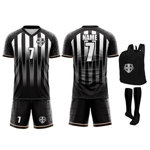 Ensembles d'uniformes de football personnalisés à impression numérique intégrale, respirants, à séchage rapide, en maille polyester, style rétro - Product Image 5