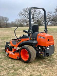 Tondeuse autoportée professionnelle et commerciale puissante Kubota ZD1211 Diesel à braquage zéro pour la coupe de gazon - Product Image 3