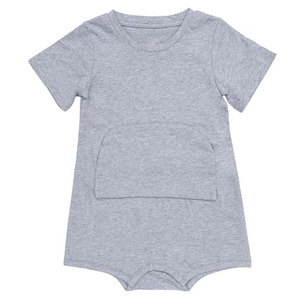 Body de Algodón 100% Estilo Personalizado Color Gris Jaspeado para Niños, con Acceso al Vientre para Catéter G-Tube, Ostomía y Necesidades Especiales, para Verano - Product Image 1