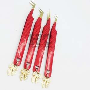 Pinzas Profesionales Curvas de Acero Inoxidable para Pestañas de Visón, Pinzas para Extensión de Pestañas con Logotipo Personalizado, Pinzas Puntiagudas Sostenibles - Product Image 5