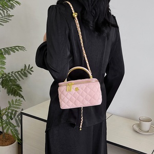 Nouveau <span class=keywords><strong>Sac</strong></span> à <span class=keywords><strong>Bandoulière</strong></span> Printemps 2026 <span class=keywords><strong>pour</strong></span> Filles, Design Fermeture Éclair, <span class=keywords><strong>Petit</strong></span> <span class=keywords><strong>Sac</strong></span> à Main Femme Fleur avec Chaîne et Gaufrage - Product Image 4
