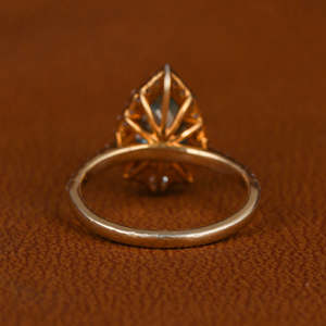 Elegante anillo de compromiso para mujer, ajuste de Halo clásico de oro de 14KT con corte de pera azul, anillos finos certificados por IGI de diamantes creados en laboratorio - Product Image 6