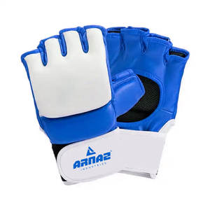 Cómodos guantes MMA con relleno para proteger las manos durante las sesiones de ataque Guantes MMA ajustables - Product Image 1