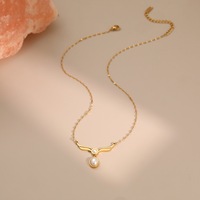Collar de Perlas con Alas de Ángel Vintage, Acero Inoxidable, Chapado en Oro de 18K, Cadena Delicada y Brillante, Elegante Collar con Colgante de Perlas para Mujer