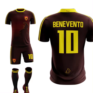 Uniformes de Fútbol de Poliéster para Hombre, Reversibles, Personalizados, con Estampado Digital Rojo y Negro, de Alta Calidad, al por Mayor - Product Image 5