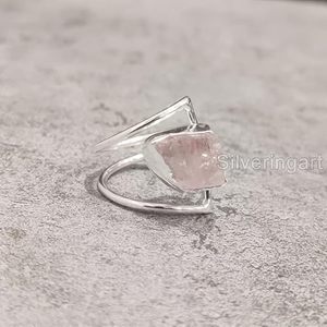 Anillo de Plata de Ley 925 con Cuarzo Rosa Natural, Piedra de Nacimiento de Abril, Doble Banda, Joyería Hecha a Mano para Navidad - Product Image 2