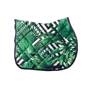 Tapis de selle écologique en tissu recyclé, durable, pour l'équitation, avec traitement antibactérien pour le soin des chevaux - Product Image 1