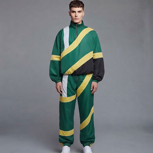 Sudadera con capucha y pantalones deportivos de nailon personalizados para hombre, con logo impreso en DTF, conjunto de 2 piezas para streetwear. - Product Image 4