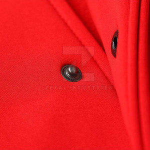 เสื้อแจ็คเก็ตแฟชั่นลำลองสำหรับผู้ชาย แบบ Letterman สกรีนโลโก้ได้ คอตั้ง โลโก้ด้านหน้า ผ้าฝ้าย 100% ระบายอากาศได้ดี เป็นมิตรกับสิ่งแวดล้อม เหมาะสำหรับฤดูหนาว - Product Image 3