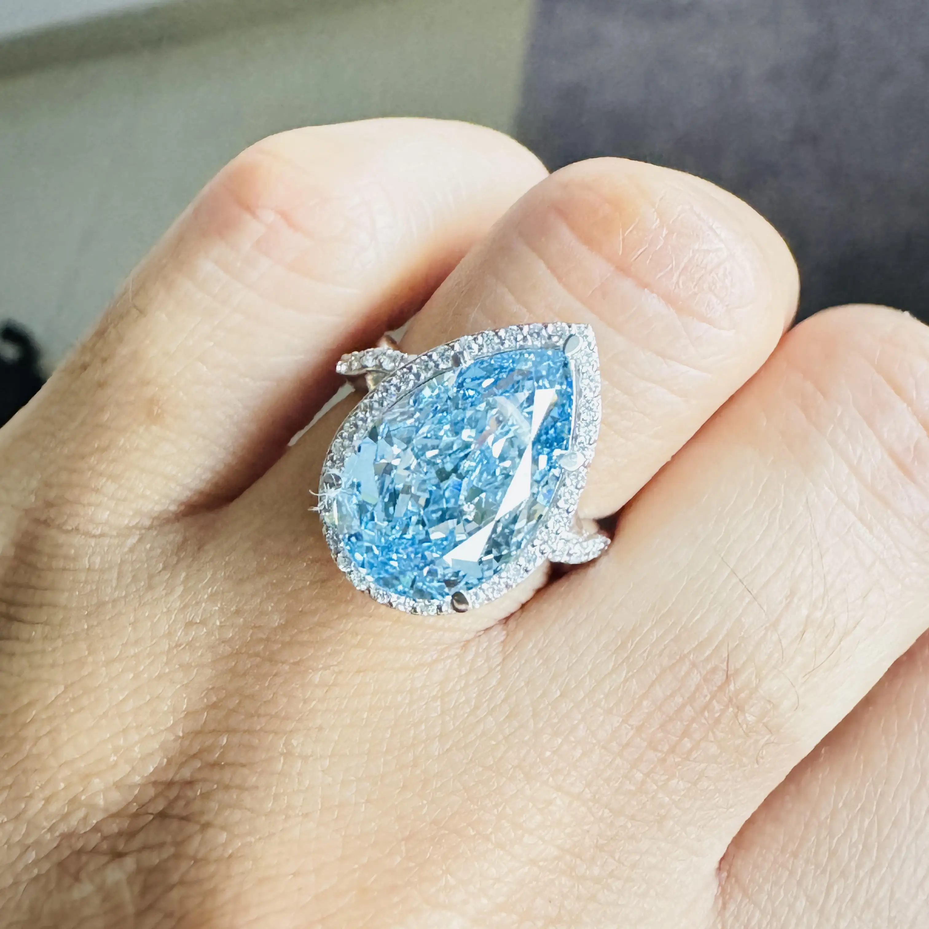 Perenform lab erwachsener Diamant Verlobungsring 18K Gold ausgefallener Ring Perrendel-Jahrestag Versprechen einfarbiger Gold-Everheiratungsring