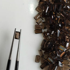 ควอตซ์สีน้ำตาลธรรมชาติทรงแปดเหลี่ยมขนาด 4x3 มม. คุณภาพดีที่สุดสำหรับทำเครื่องประดับ - Product Image 1